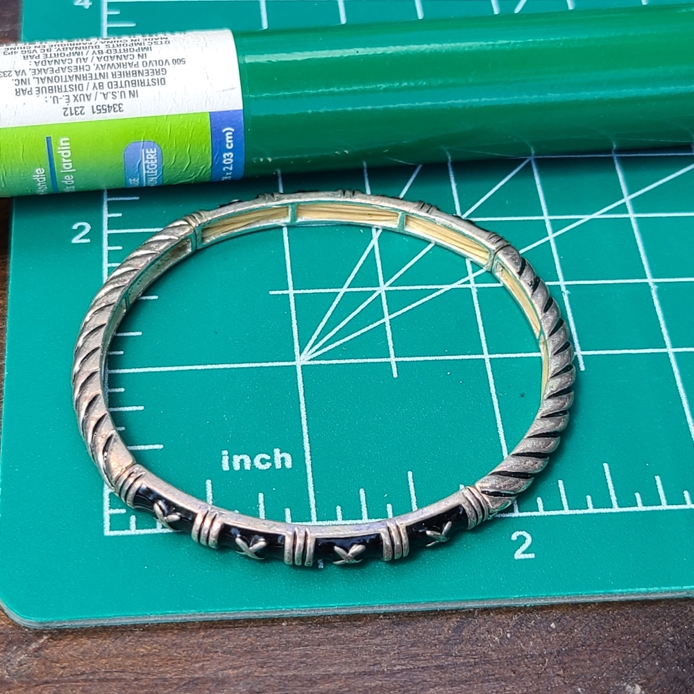 STRETCHY BRACELET FOR SALE - Picture 6 of 7
